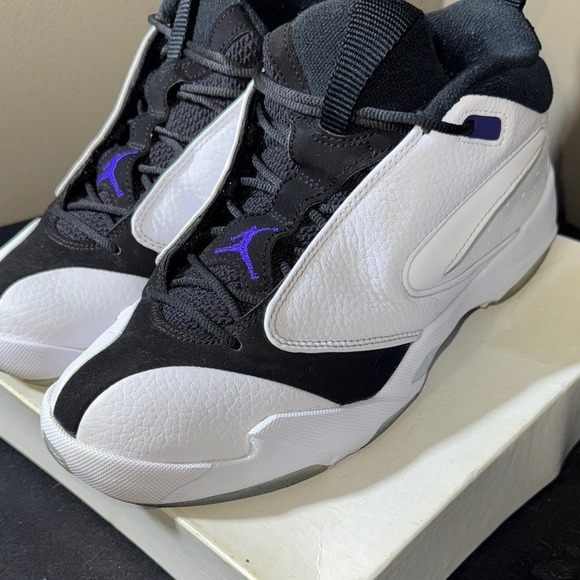 Jordan Jumpman Quick 23 Concords Released 2018 Athletic Shoes Black White Purple